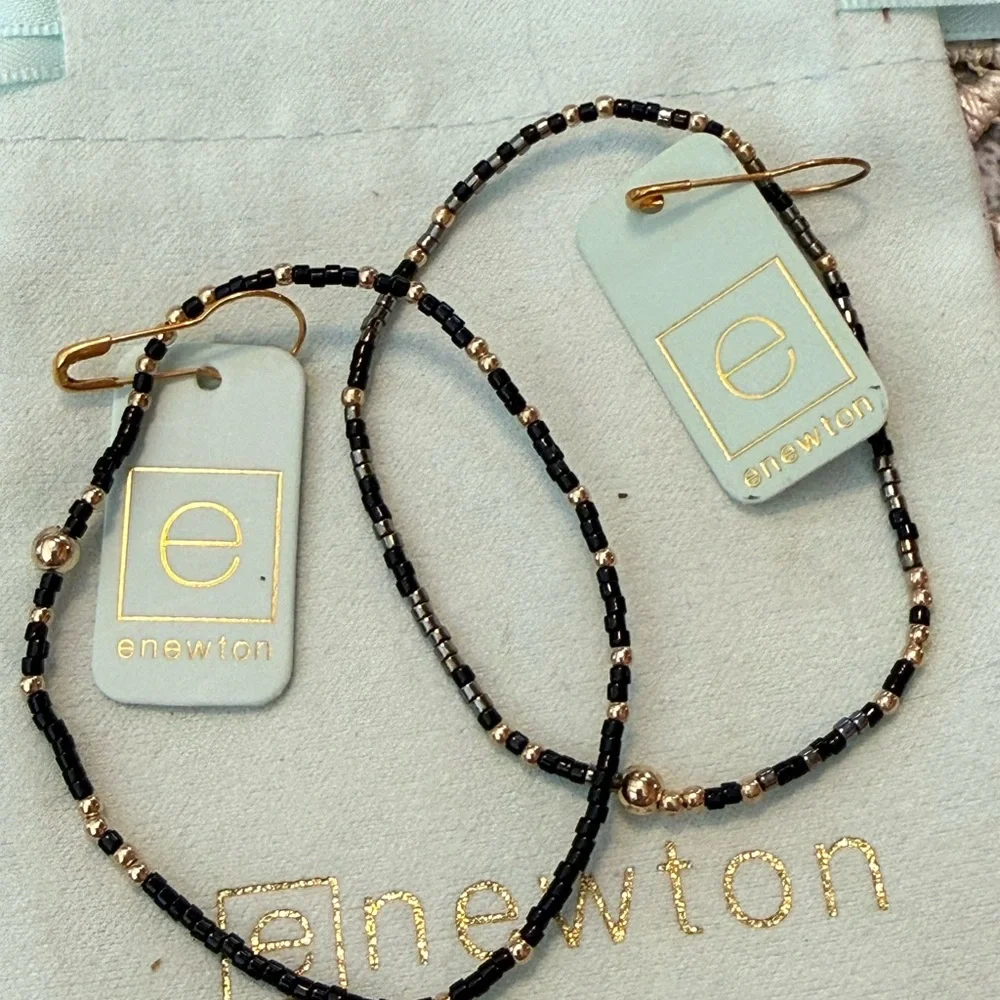 Enewton bracelet set